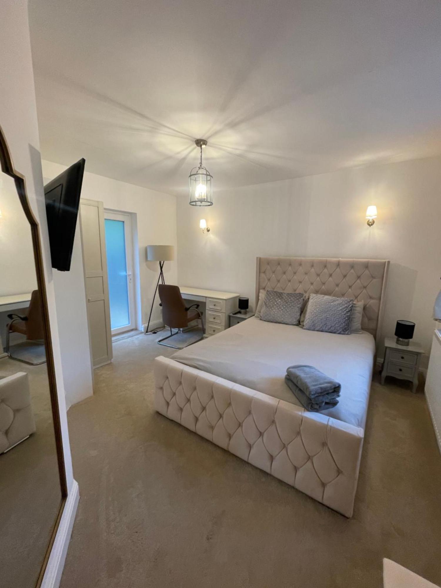 Beautiful 6 Bedroom House Oxford * Oxford