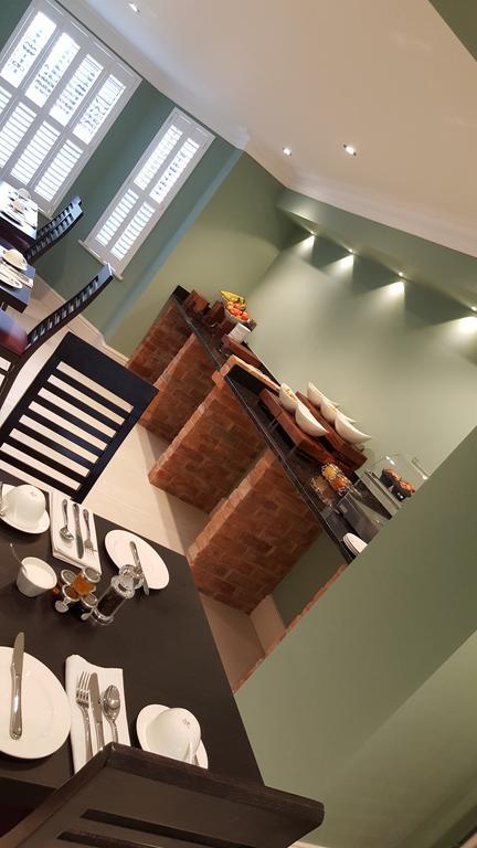 The Townhouse Bed & Breakfast 4*