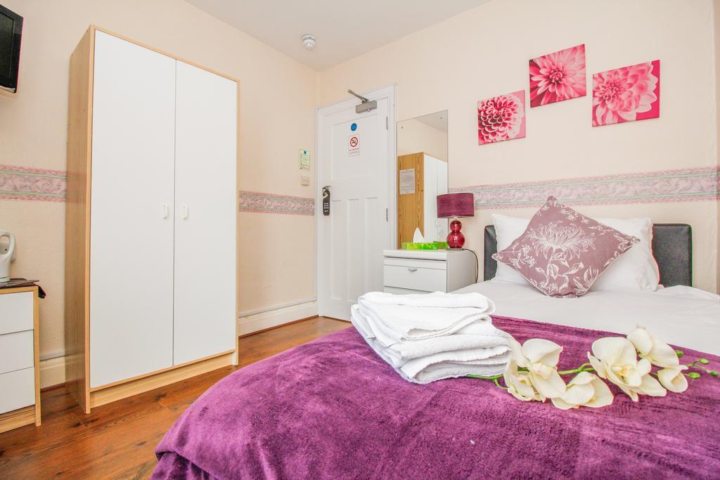 Harris Guest 3*