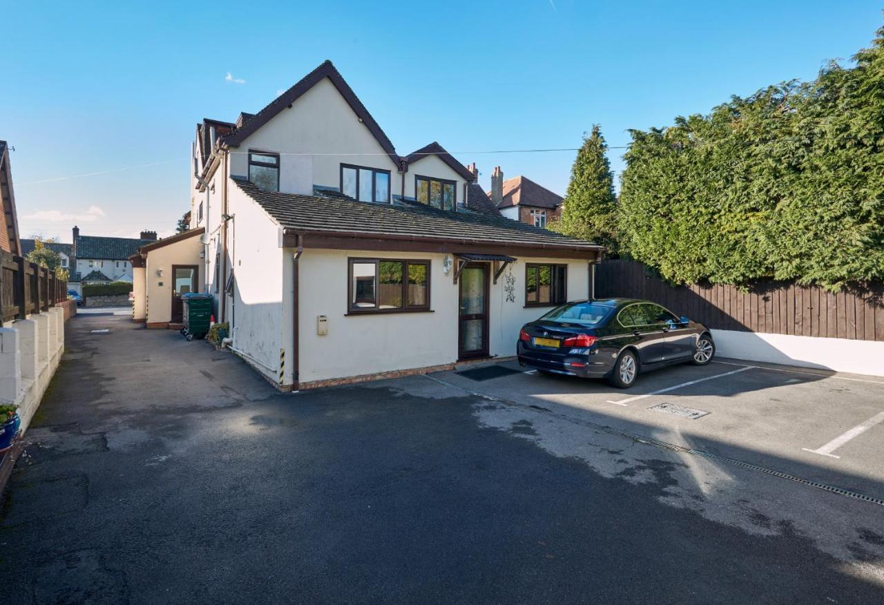 Guest house Conifers 4*