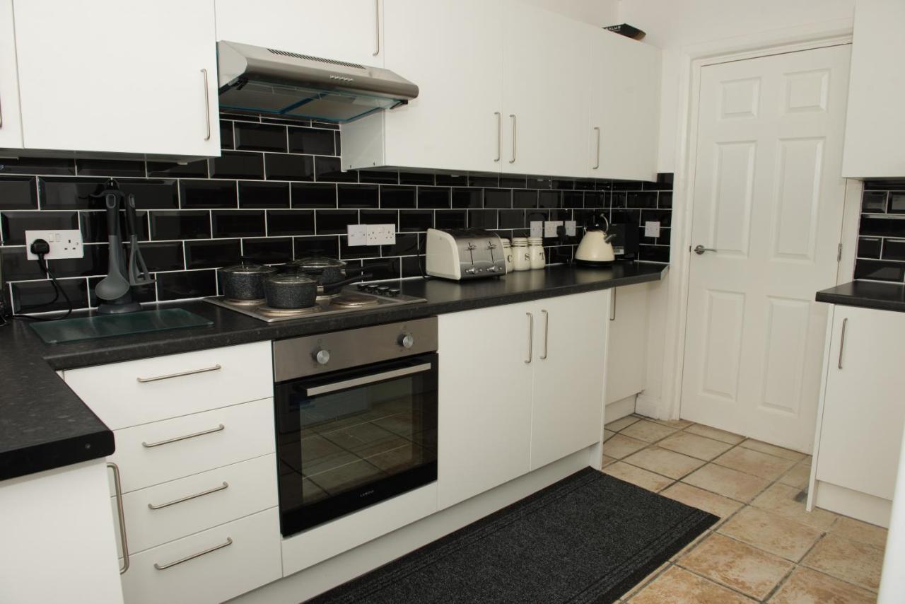 Holiday home Arma Short Stays: Spacious 3-bedroom House With Garden *
