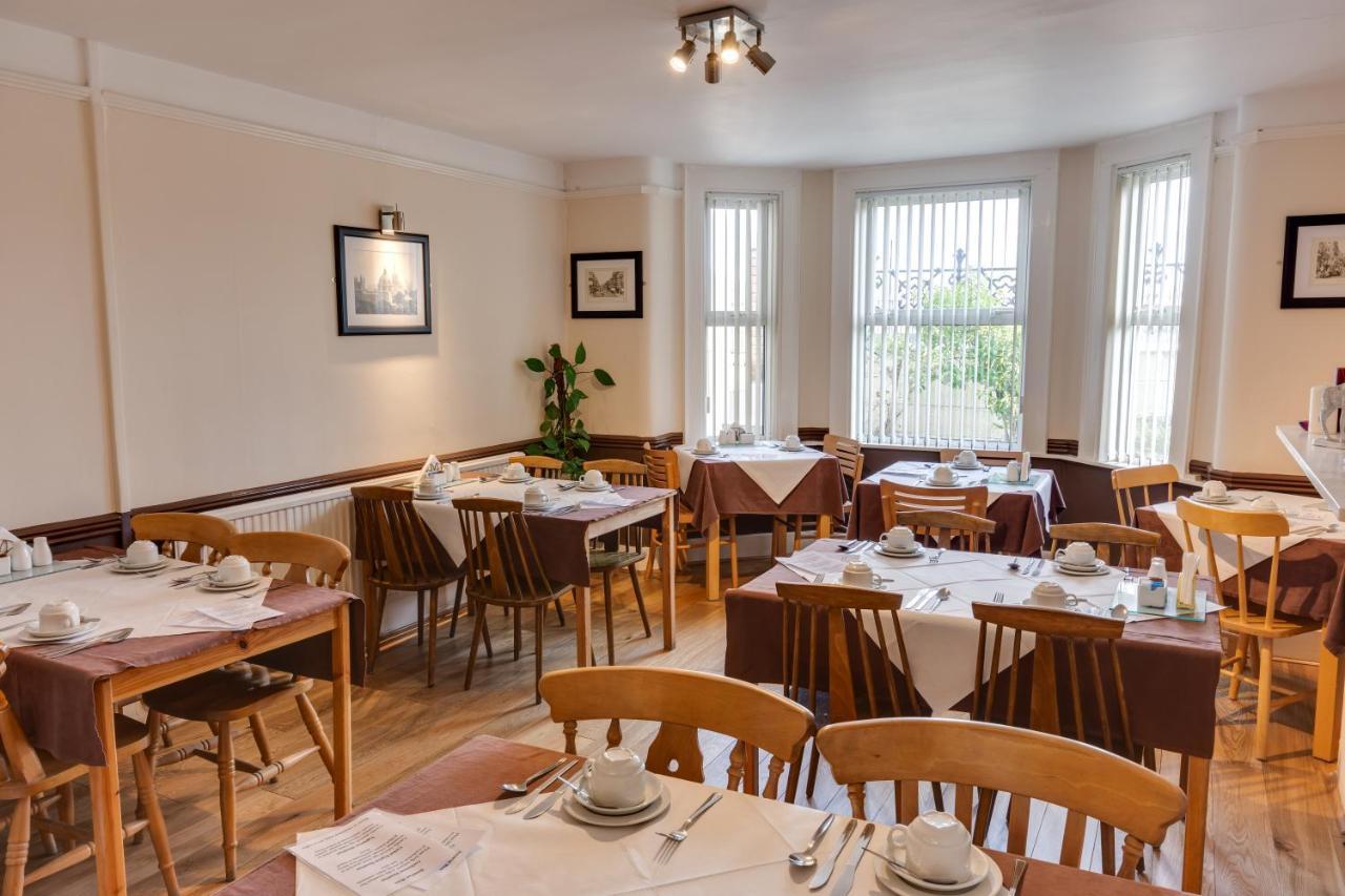 The Sportsview Guest house 3*