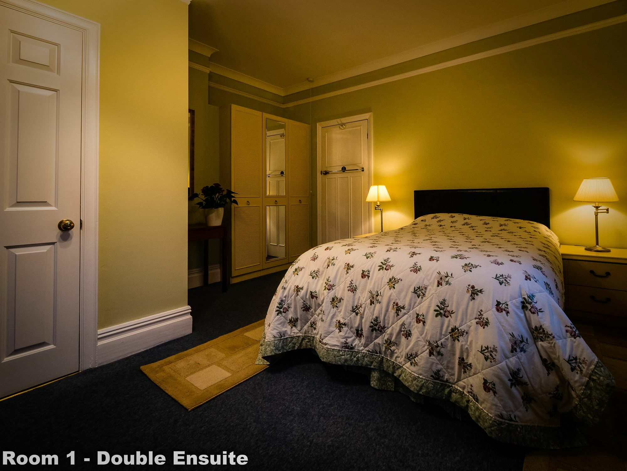 Sandfield Guest house 3*