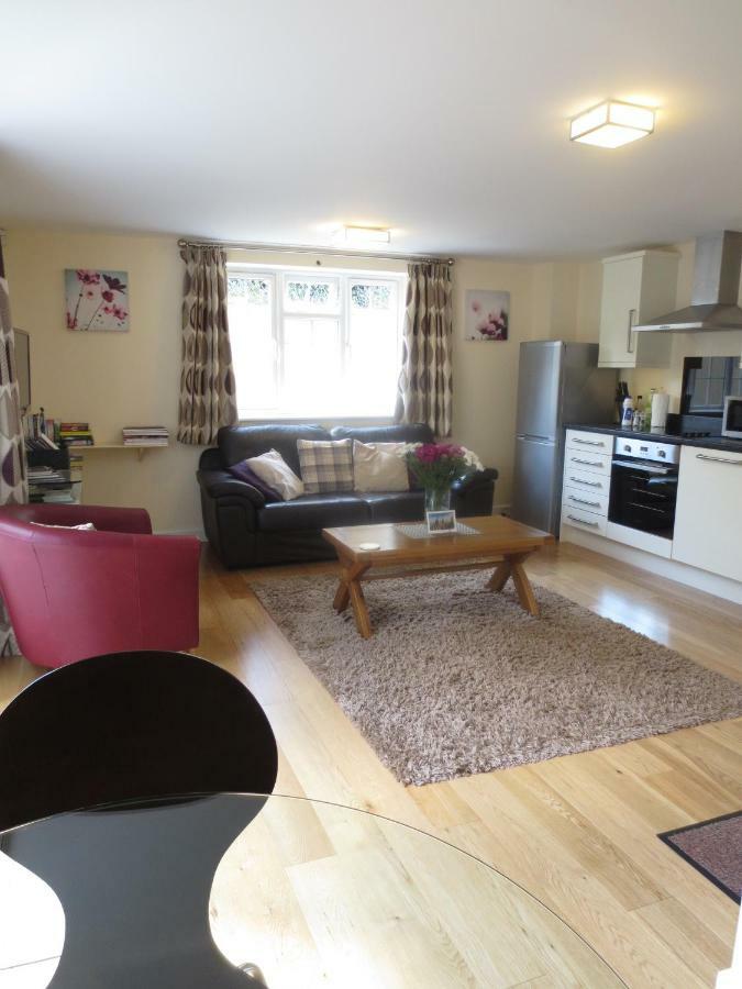 Apartment 1 *