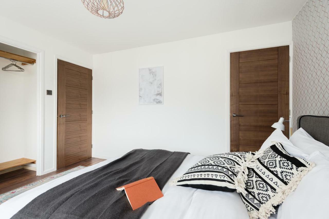 The Century Chalet - Contemporary 2bdr Townhouse With Parking Oxford