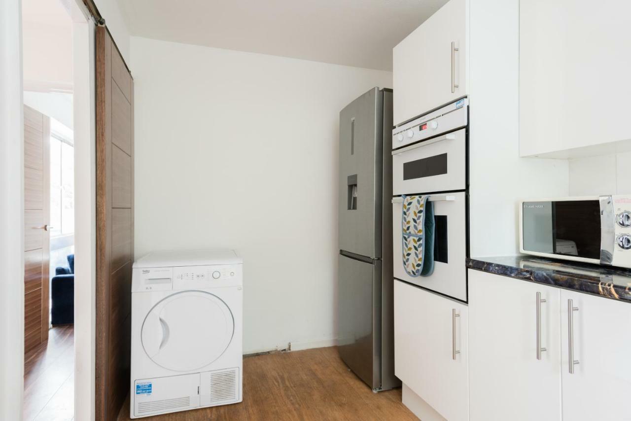 The Century Chalet - Contemporary 2bdr Townhouse With Parking Oxford