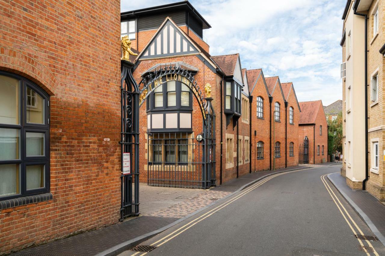 City Centre Luxury Penthouse Apartment *