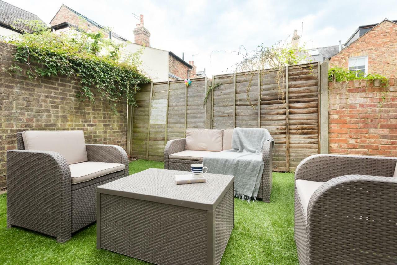 The Century Chalet - Contemporary 2bdr Townhouse With Parking Apartment *