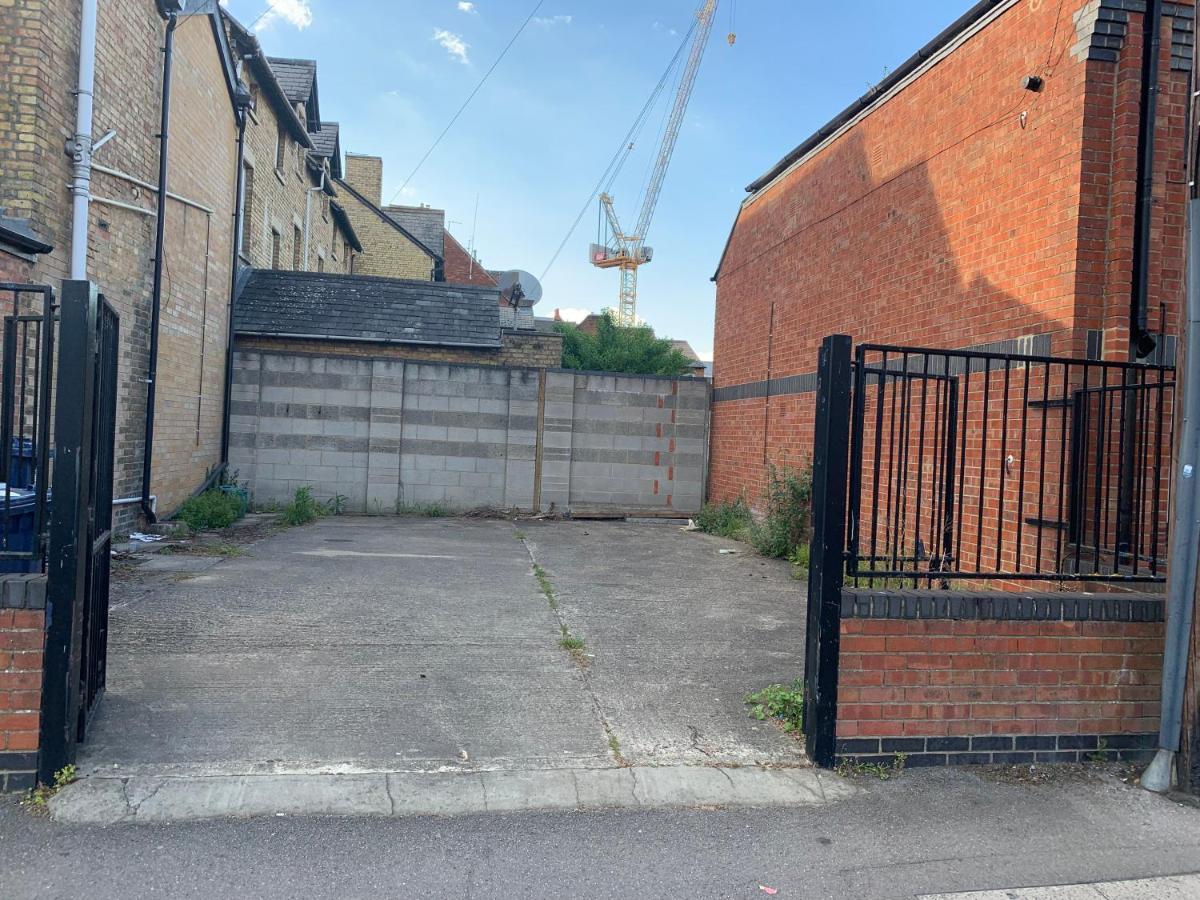 Spacious 5 Bedroom Ideal For Contractors By Beds Away Short Lets & Serviced With Parking In Iffley * Oxford