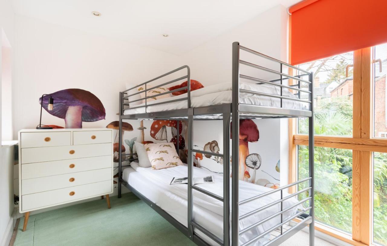 The Glasshouse Escape - 5Bdr Jewel Holiday home