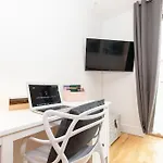 Oxfordshire Living - The Tolkien Apartment - Oxford