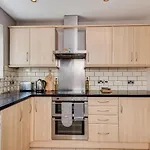 The Oxford Abode - 3-Bedroom House - Large Garden & Free Parking