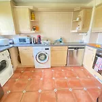 Sweet Home 2 Double Bedrooms Apartment Free Parking Summertown, Oxford