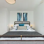 Oxfordshire Living - The Bannister Apartment - Oxford