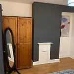 Oxford City Apartment 1