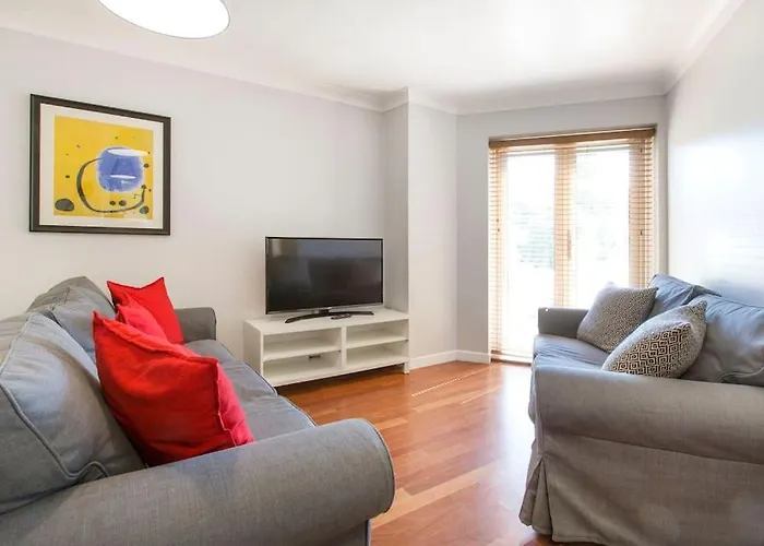 Cosy Modern Oxford Apartment