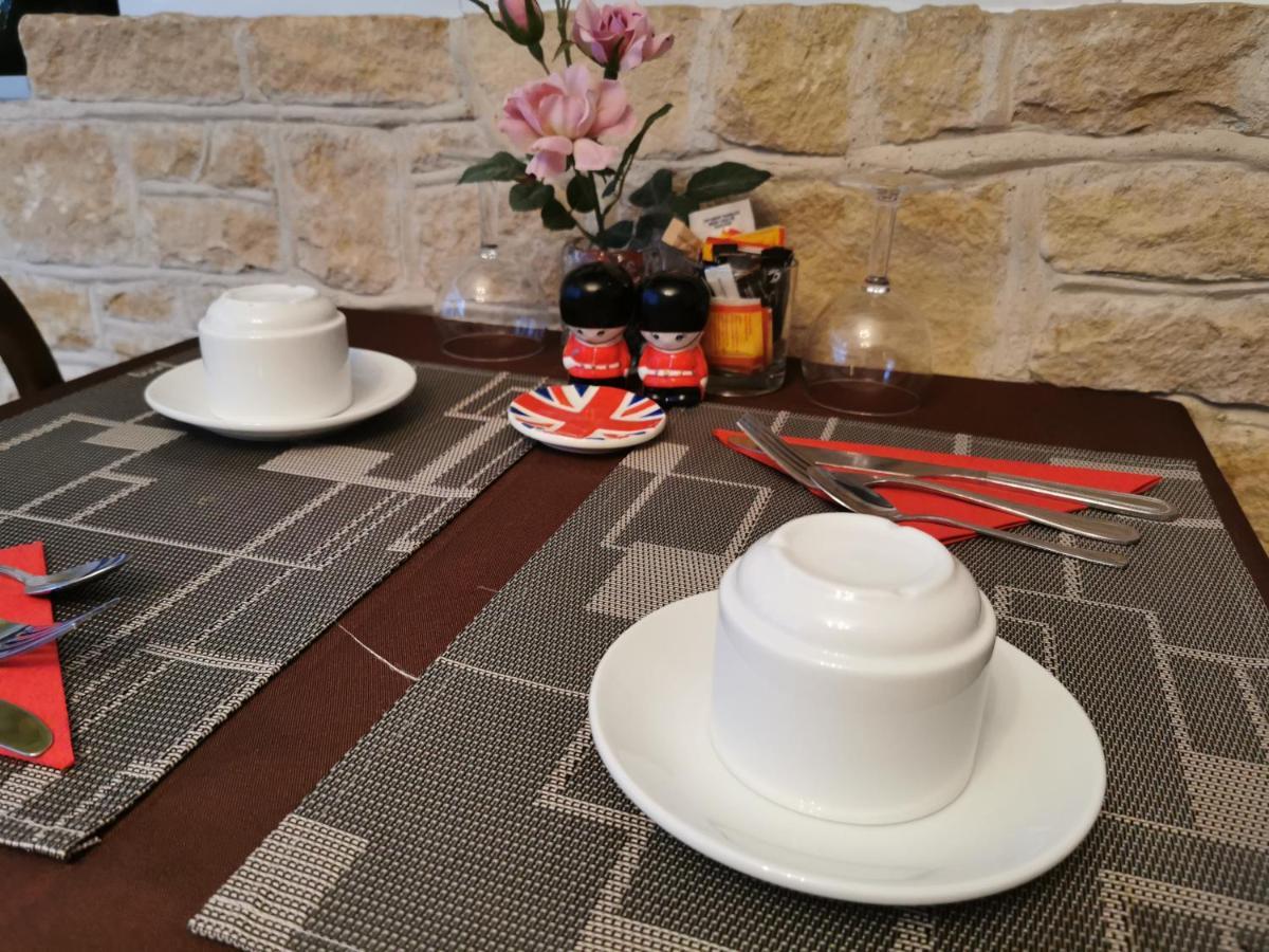 Adams Bed & Breakfast
