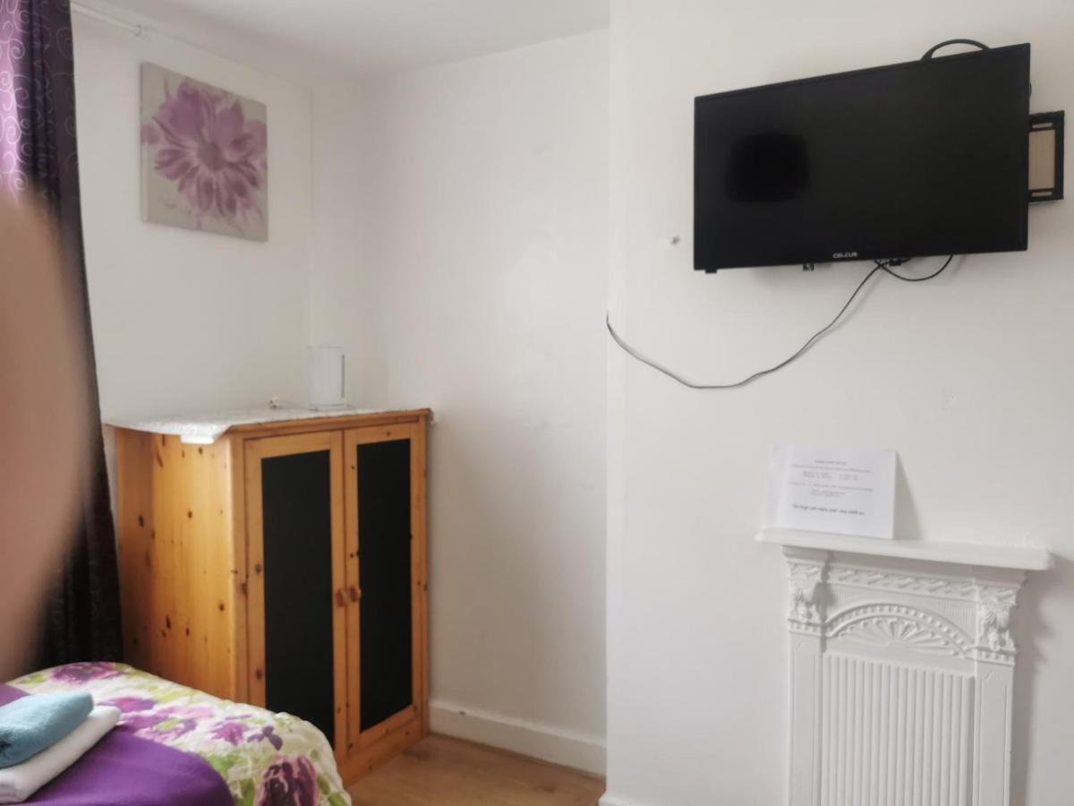 Adams Bed & Breakfast 2*