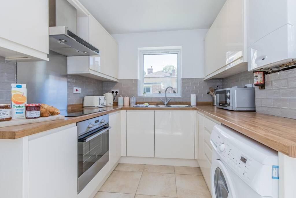 Stylish Townhouse In The Heart Of Summertown * Oxford
