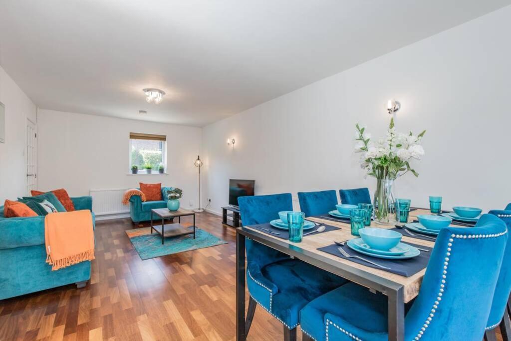 Stylish Townhouse In The Heart Of Summertown *