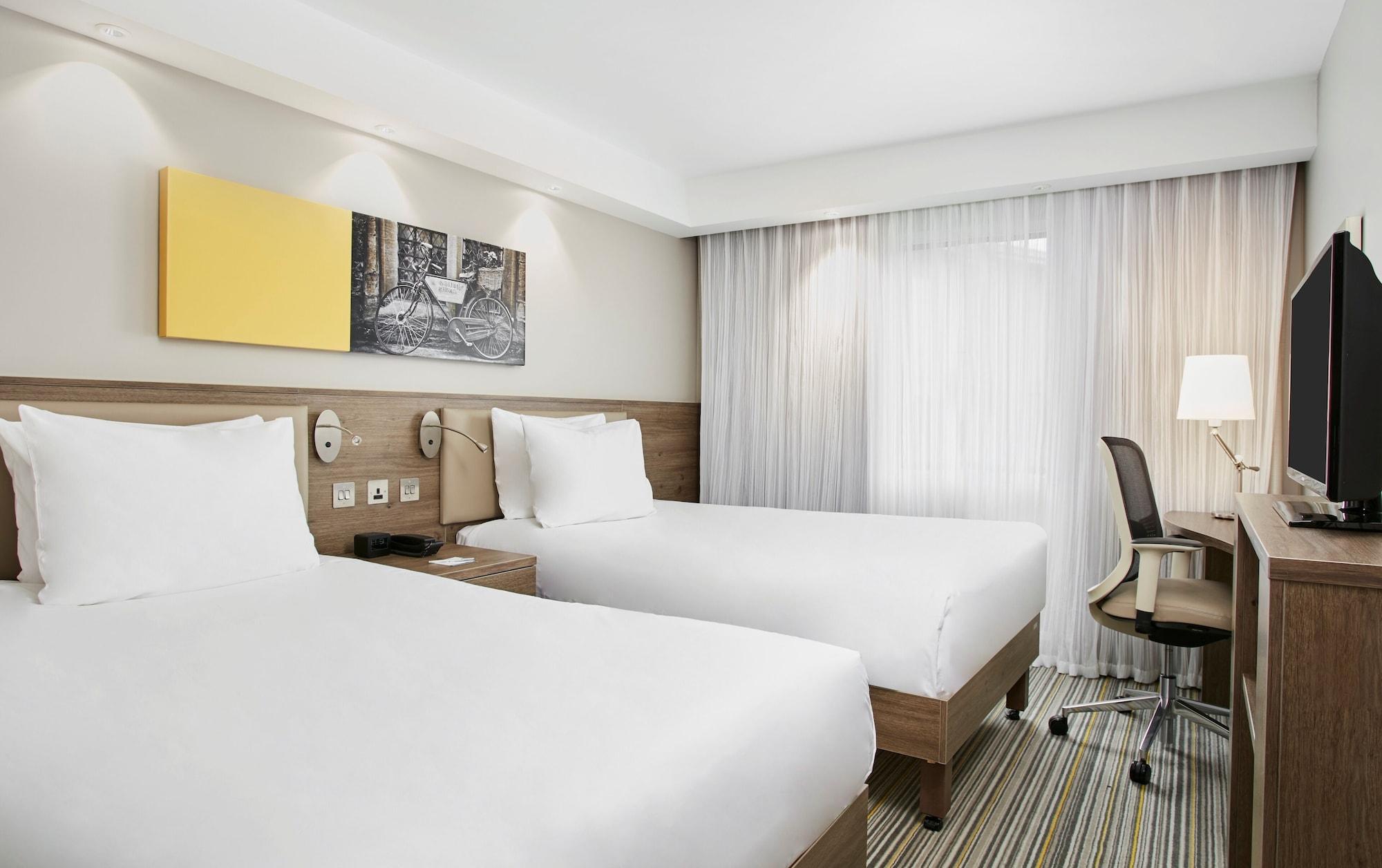 Hotel Hampton By Hilton Oxford