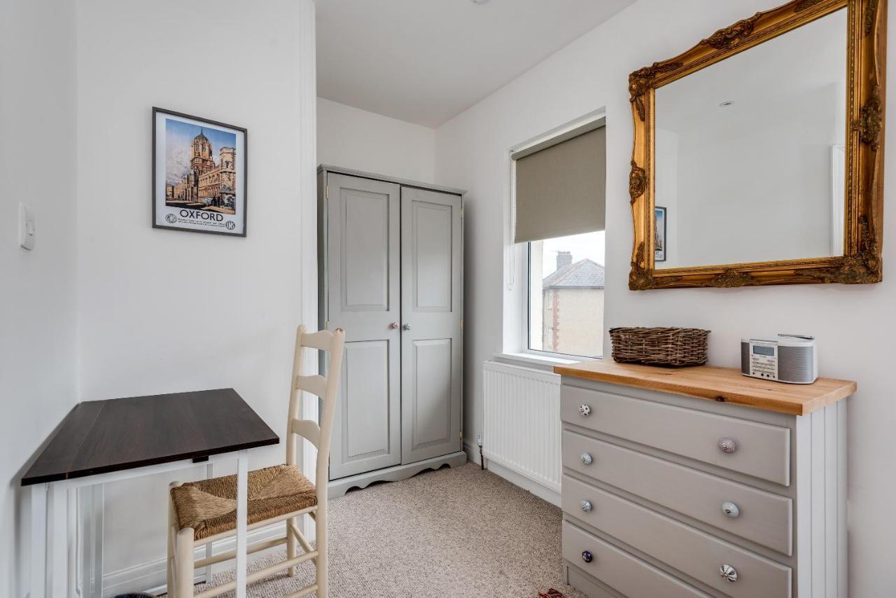 Award Winning 3 Bedroom House With Private Parking Florence Park *