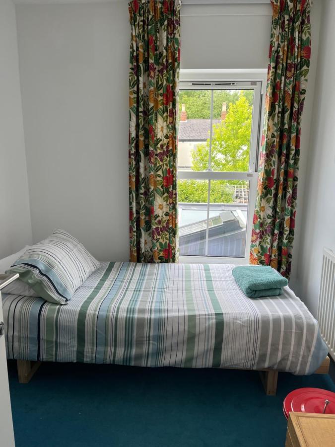 Lake Street Homestay *