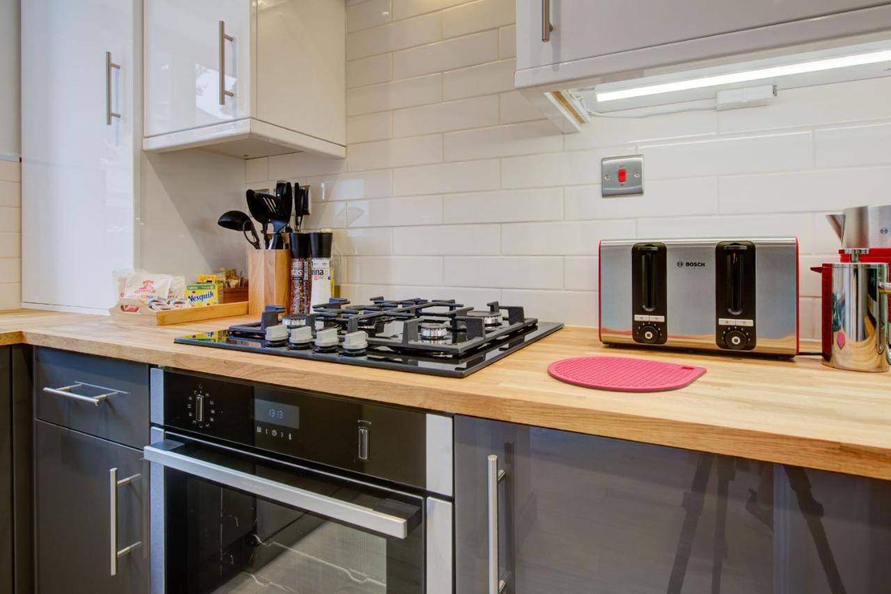 Villa 2 Bedroom Luxury House In