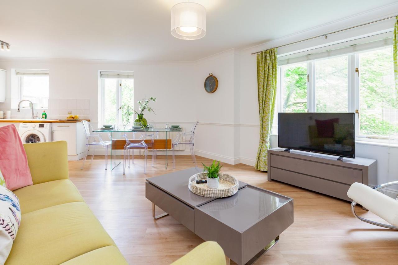 6 Swan Court Apartment Oxford