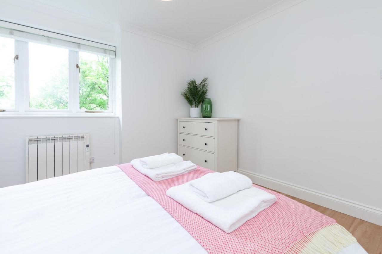 Apartment 6 Swan Court