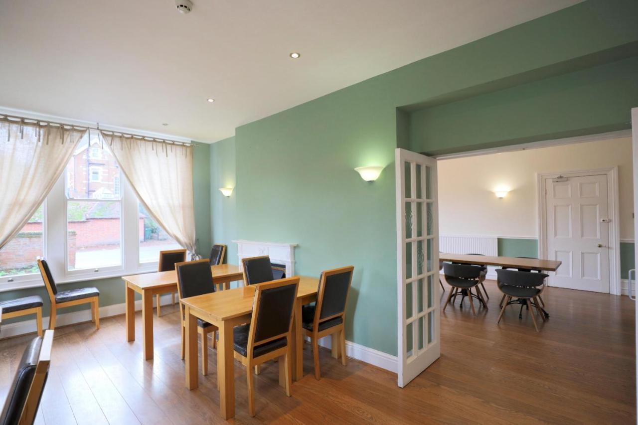 100 Banbury Road - Formerly Parklands Bed & Breakfast *