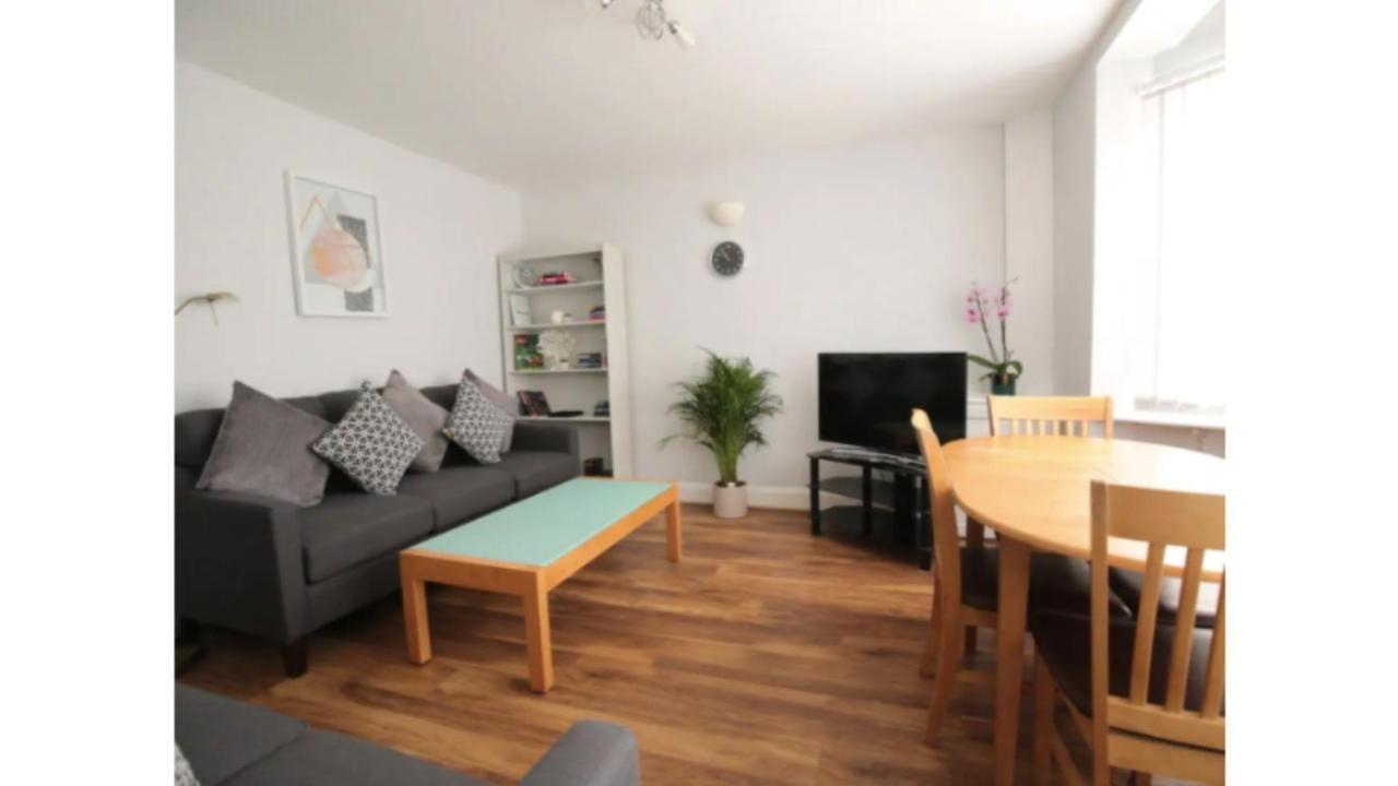 Holiday home Pass The Keys For 8 Parking - Trendy East *