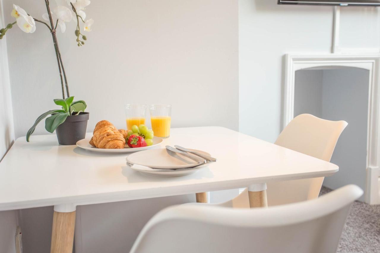Apartment Cosy, Flat For Up To 4 With Park View