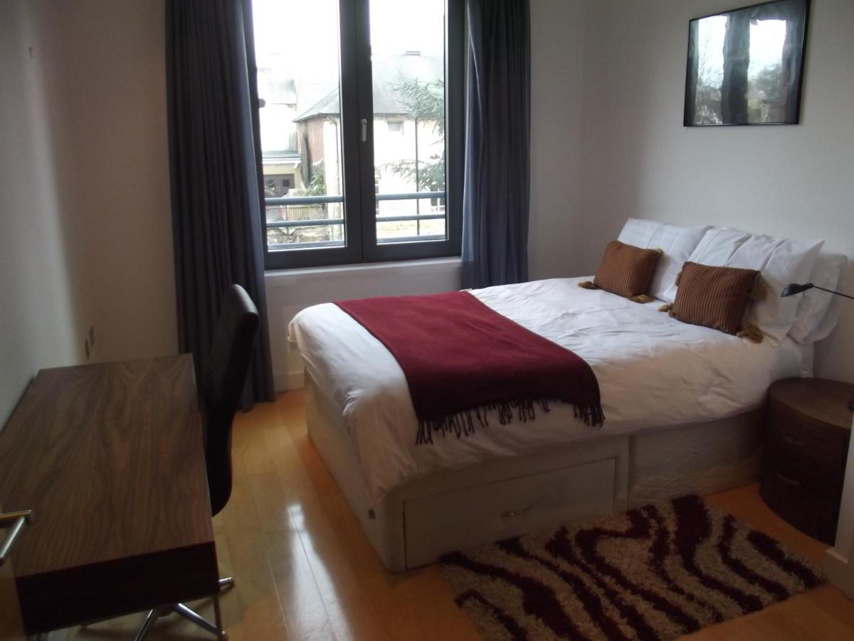 Apartment: Jericho 2br With Parking Near Transport Apartment *