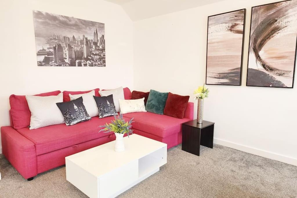 Paradigm House, Delightful 2-bedroom Flat 4, Oxford