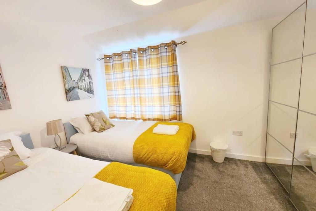Paradigm House, Delightful 2-bedroom Flat 4,