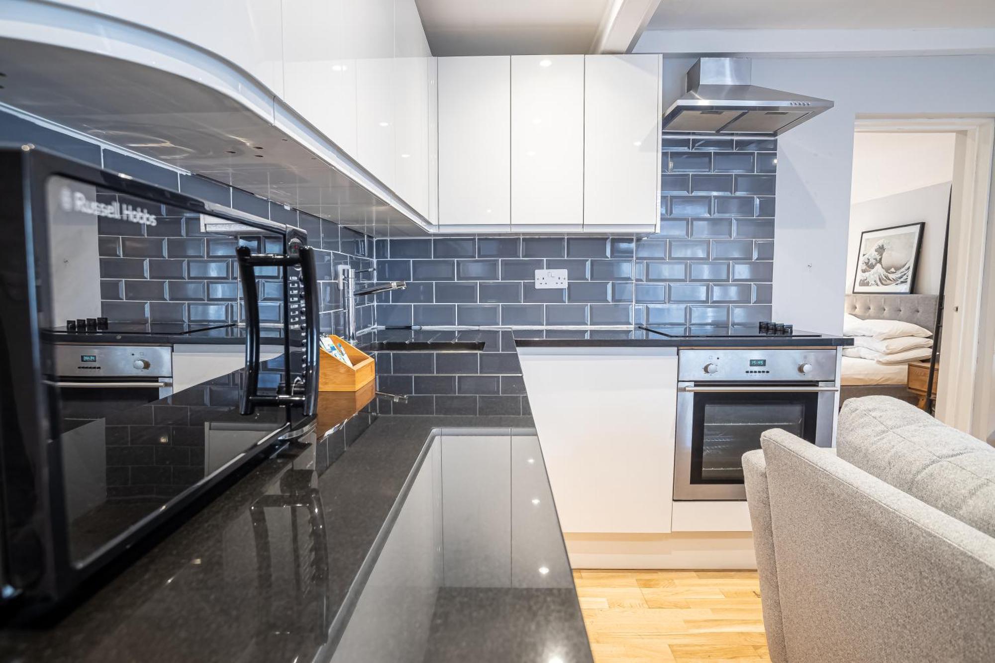 Cosy, Flat For Up To 4 With Park View