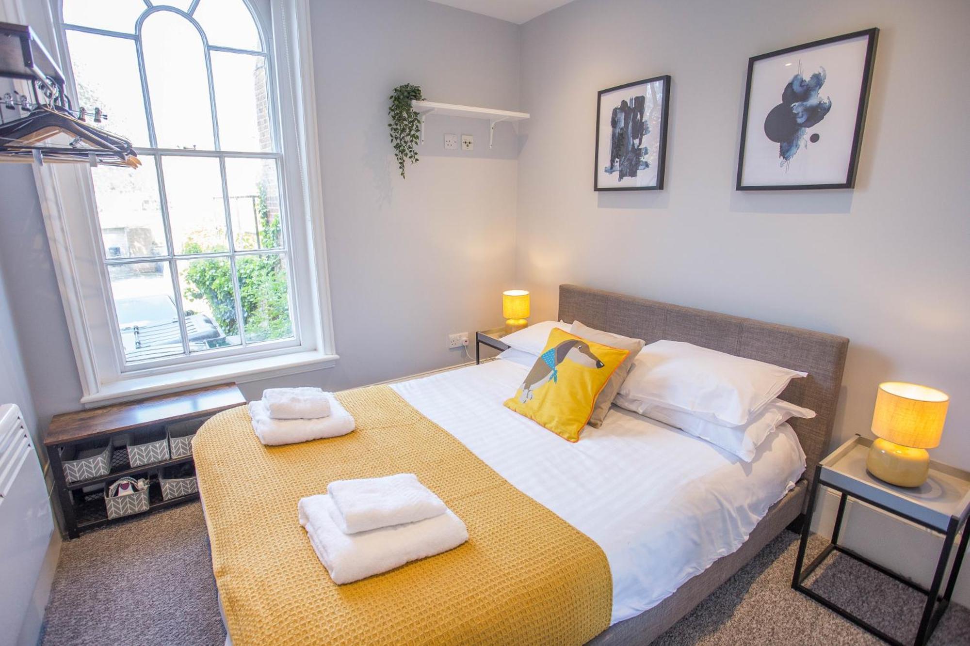 Cosy, Flat For Up To 4 With Park View Oxford