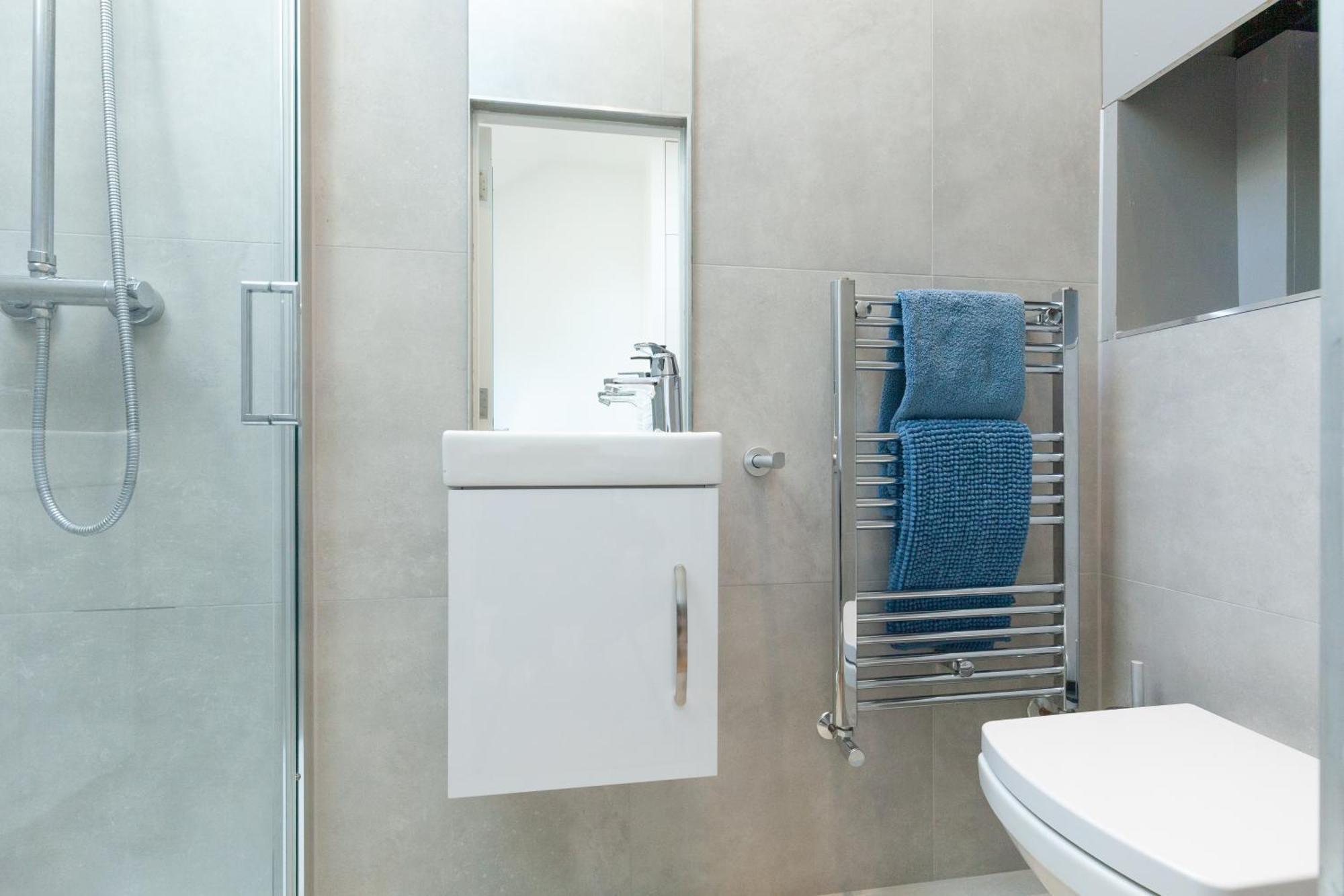Apartment 23a Wharton Road *