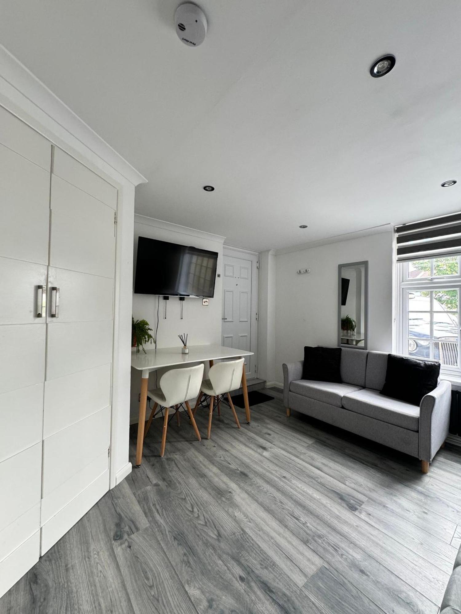 Westminster Guest house