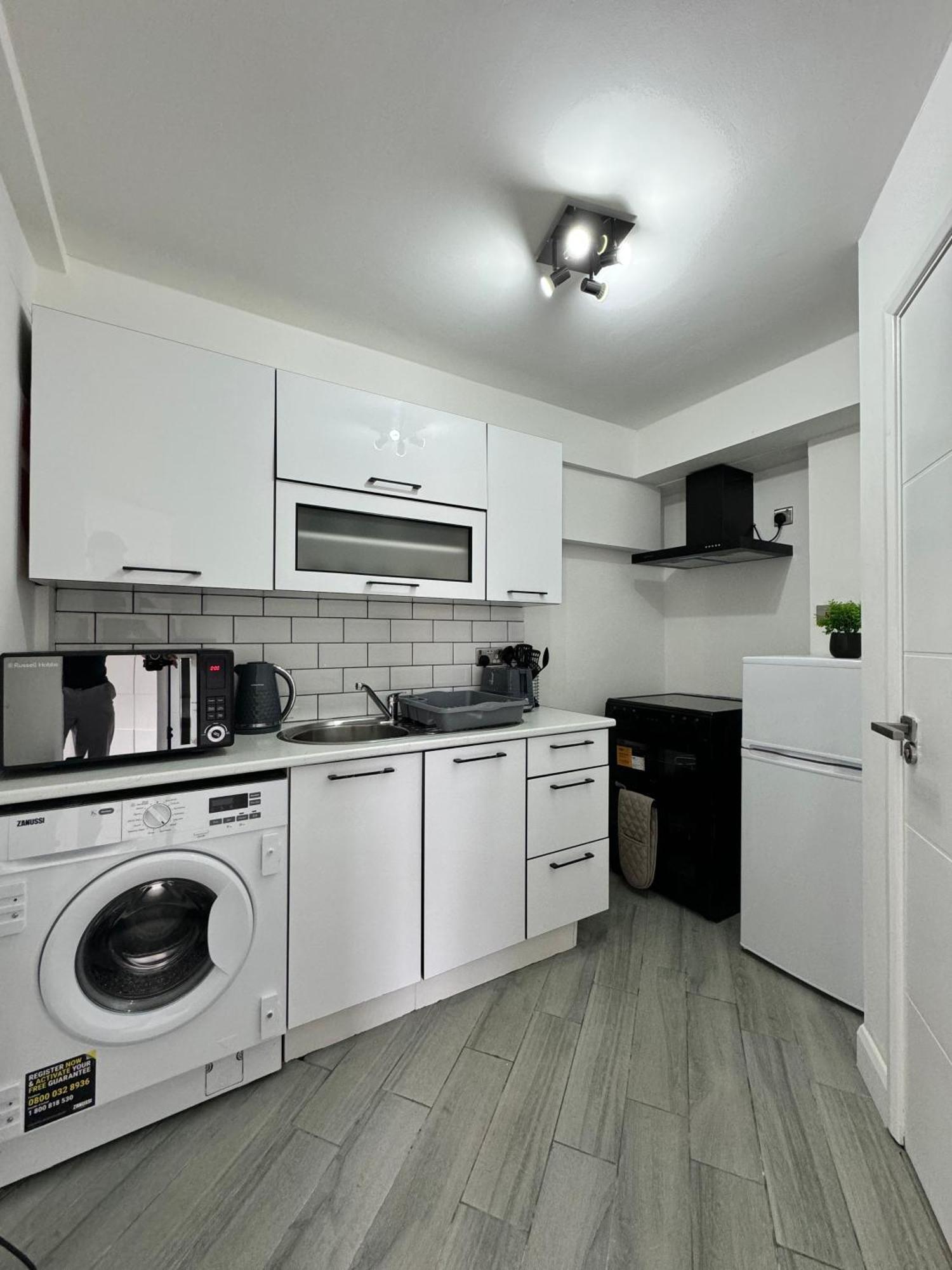 Westminster Guest house *