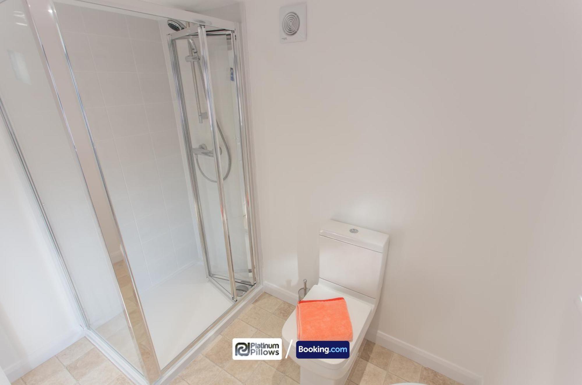 Apartment Weekly & Monthly Deals Available, Business & Leisure, 2 Bedroom Apartments, Oxford, Near John Radcliffe Hospital, *