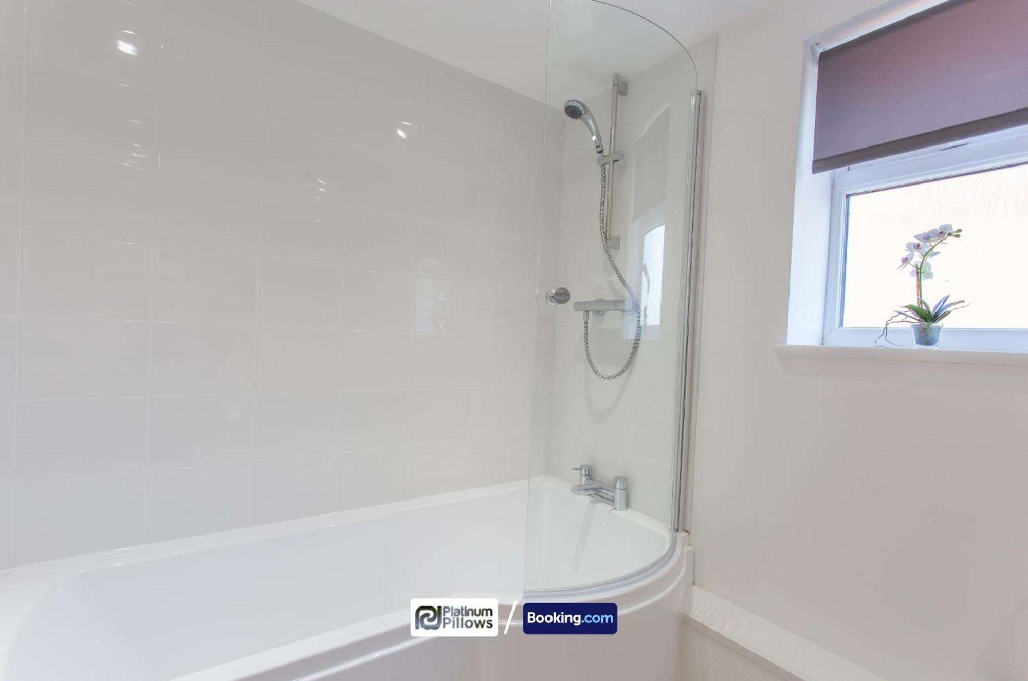 Weekly & Monthly Deals Available, Business & Leisure, 2 Bedroom Apartments, Oxford, Near John Radcliffe Hospital, * Oxford