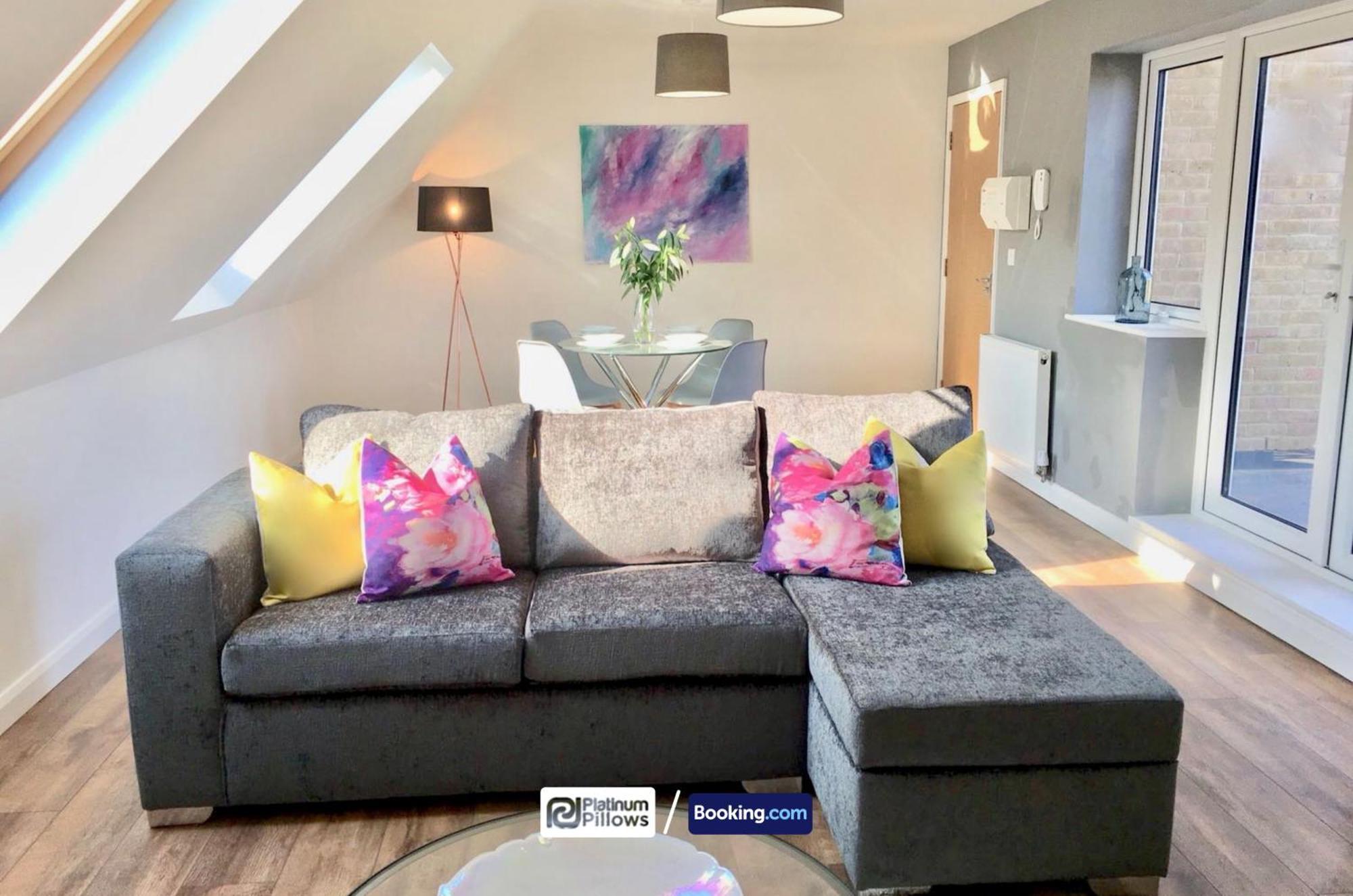 Modern 1br Apt, Near Hospitals And Science Park, Contractor & Family Apartment *