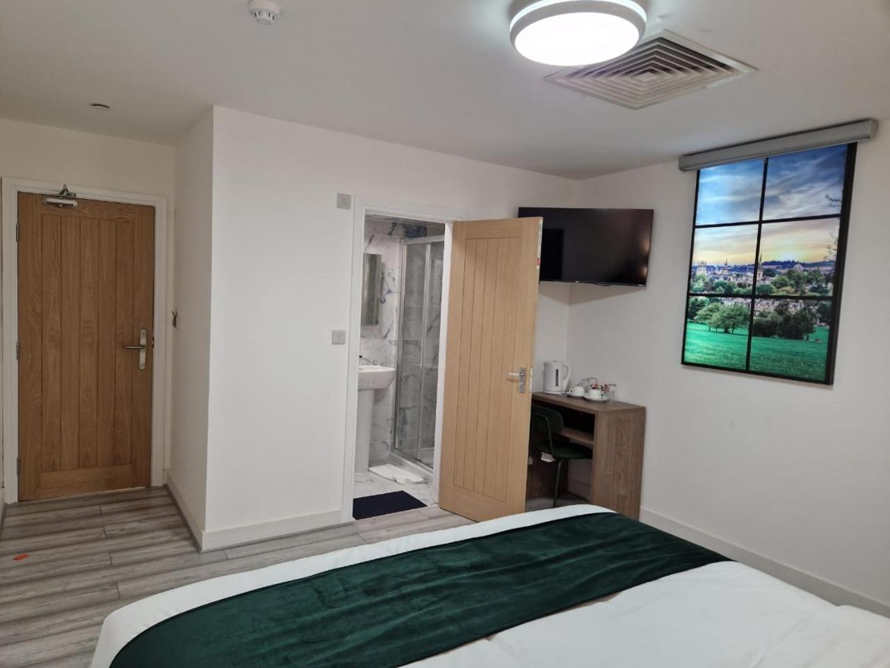 Bed & Breakfast Crown House *