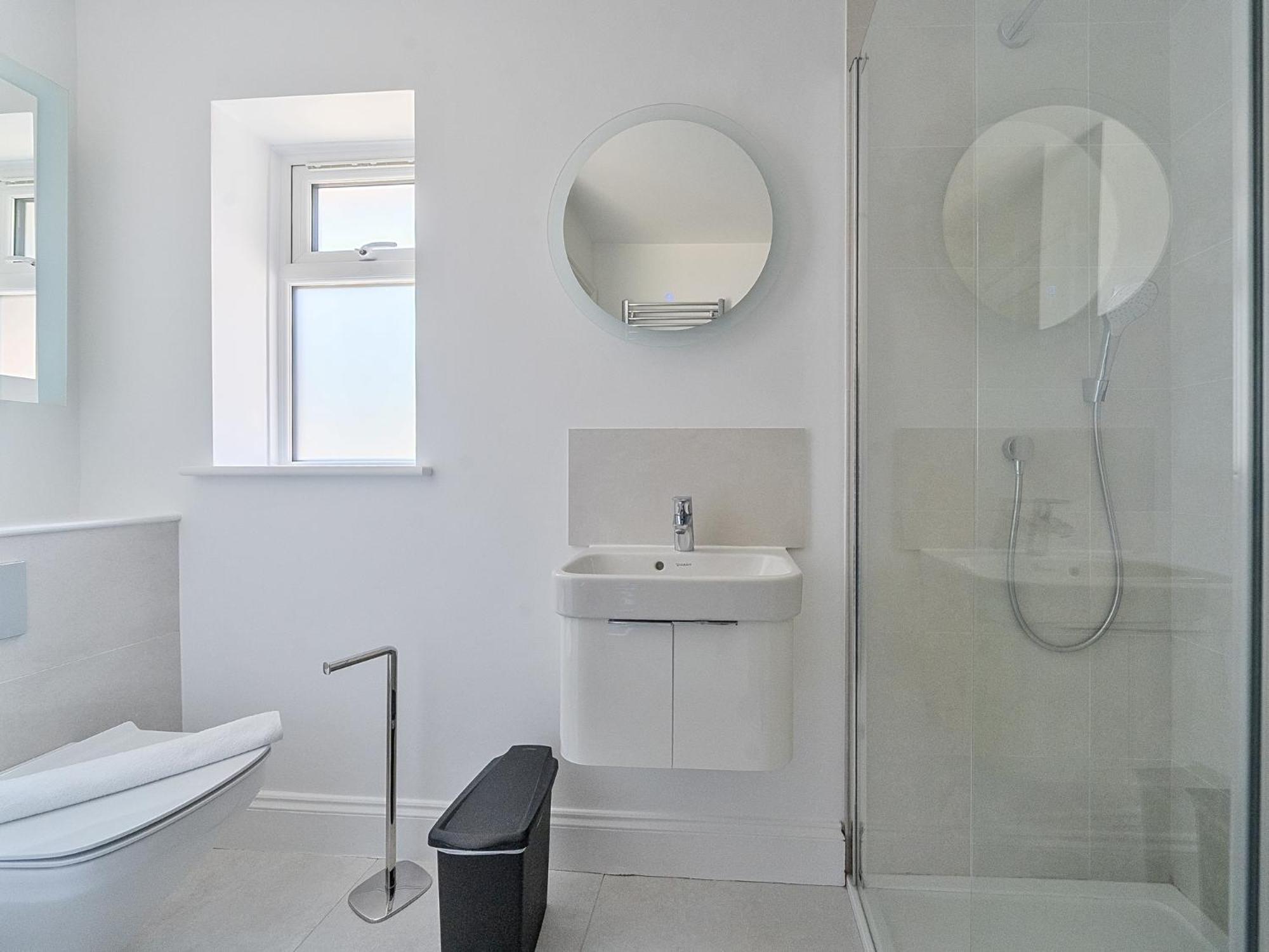 Apartment ★ Luxury ★ Sleeps 4, Free Parking Oxford