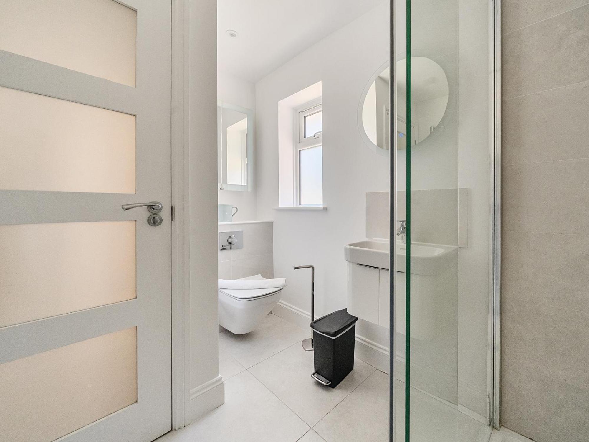 Apartment ★ Luxury ★ Sleeps 4, Free Parking Oxford