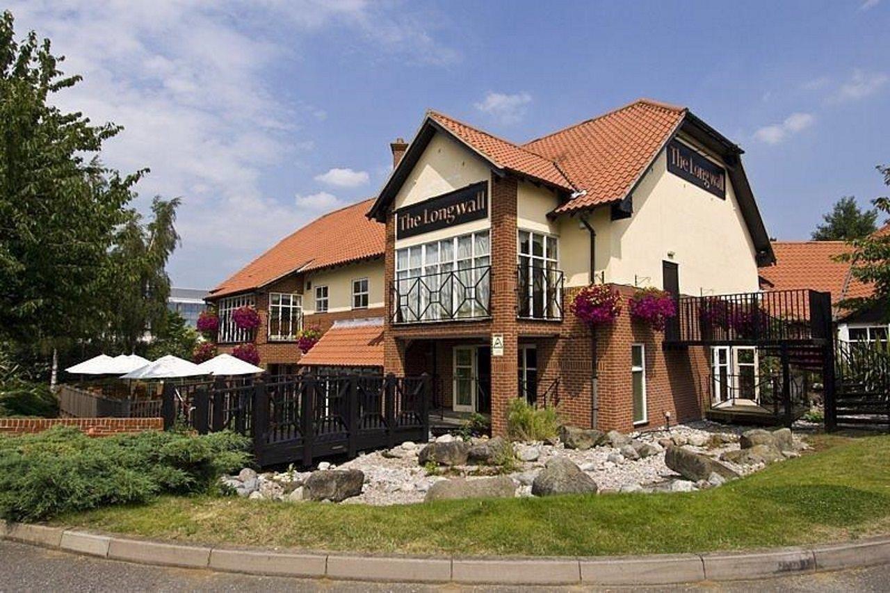 Hotel Premier 3*