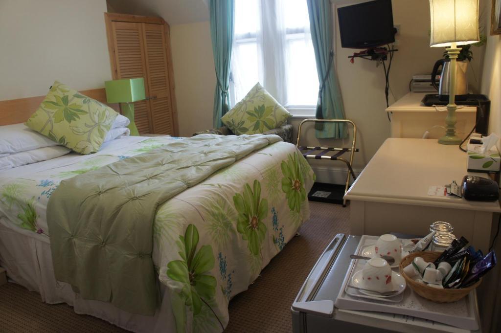Amazon Guest house 3*