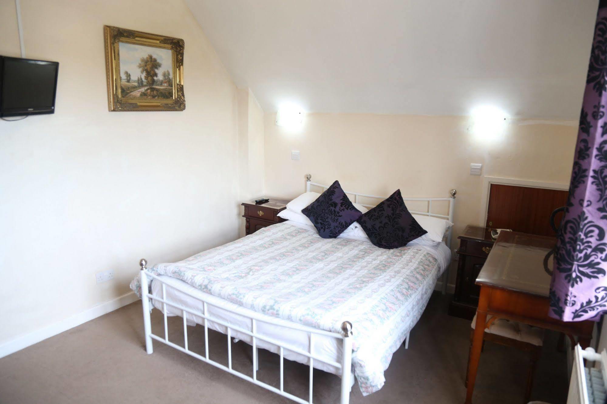 All Seasons Guest house 3*